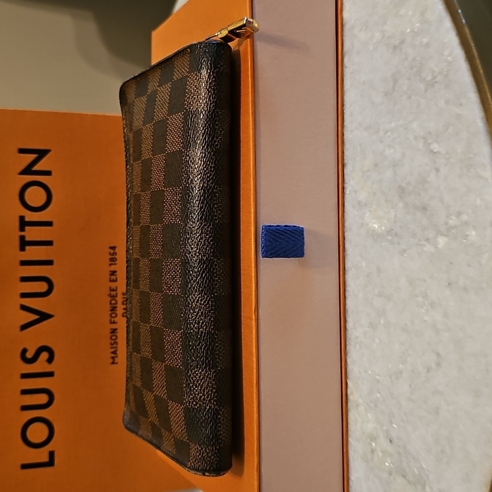 💯AUTHENTIC💯 Louis Vuitton Damier Ebene ZIPPY Wallet - Picture 3 of 13